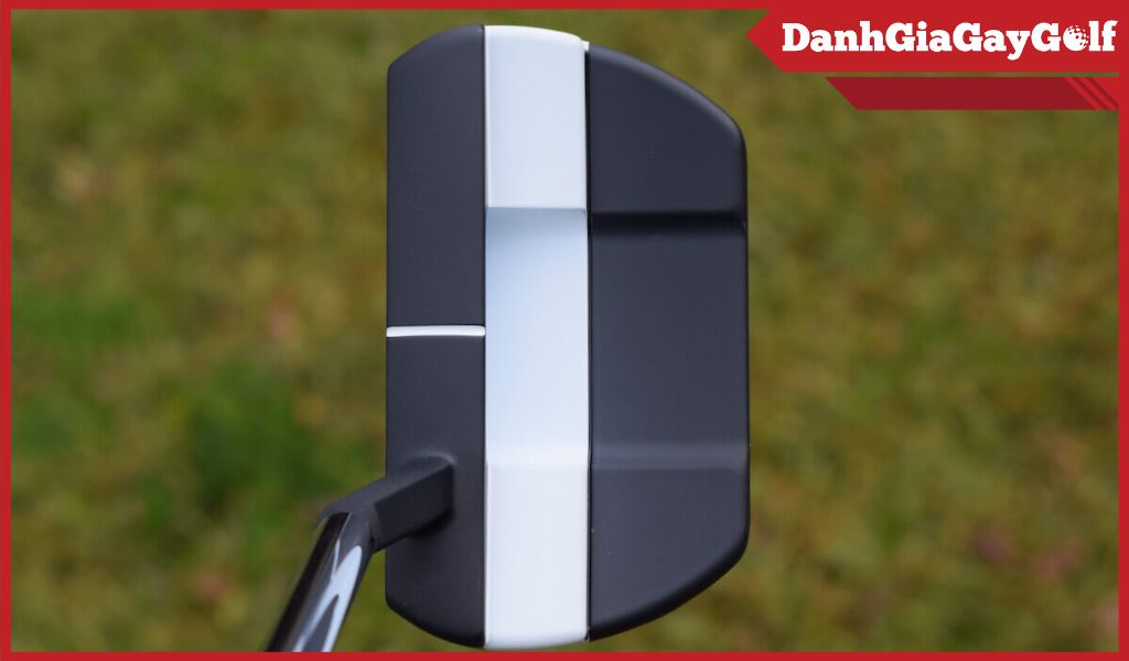 Putter Odyssey thiết kế của sự linh hoạt và hiệu suất tối ưu trên sân golf.